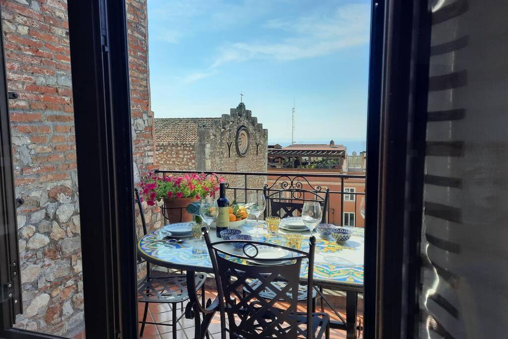Ferienwohnung Casa Carla Al Duomo Taormina Exterior foto