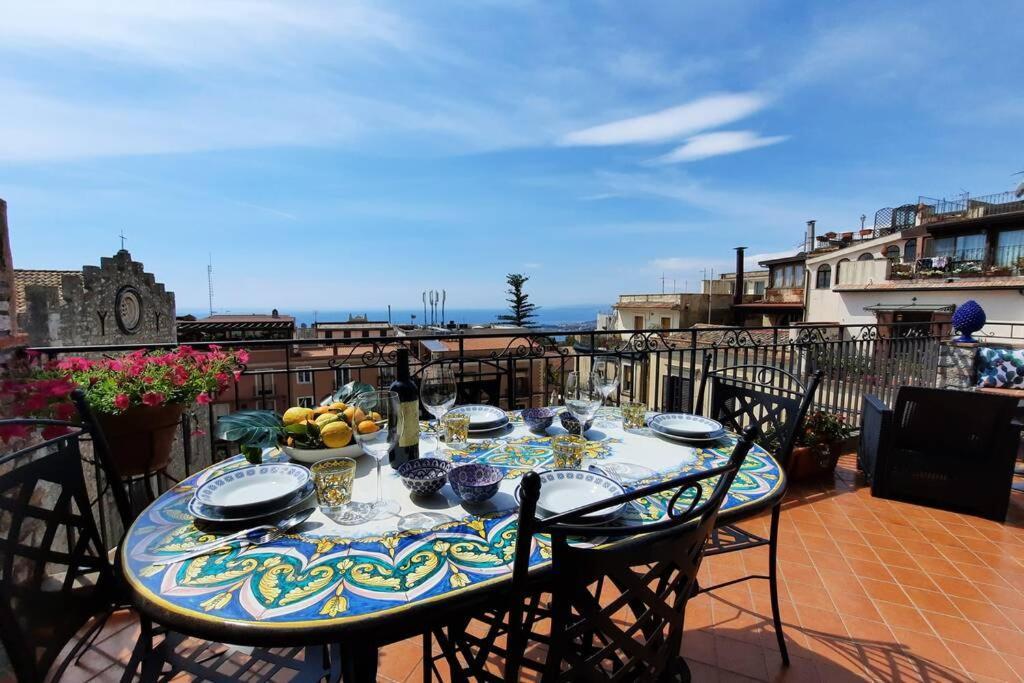 Ferienwohnung Casa Carla Al Duomo Taormina Exterior foto