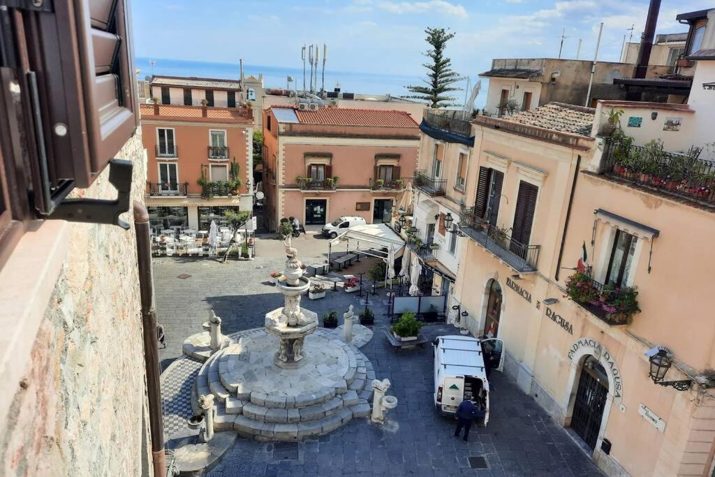 Ferienwohnung Casa Carla Al Duomo Taormina Exterior foto